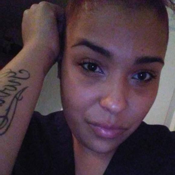 Meet your Posher, Deborah - Picture 1 of 1