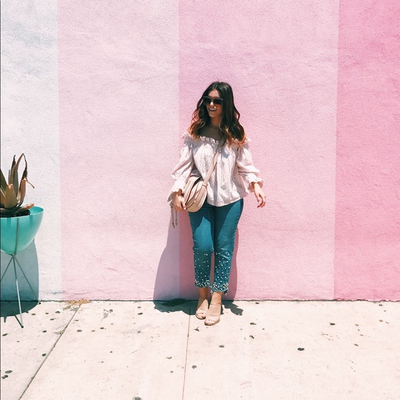 Meet your Posher, Lindsay - Picture 3 of 5