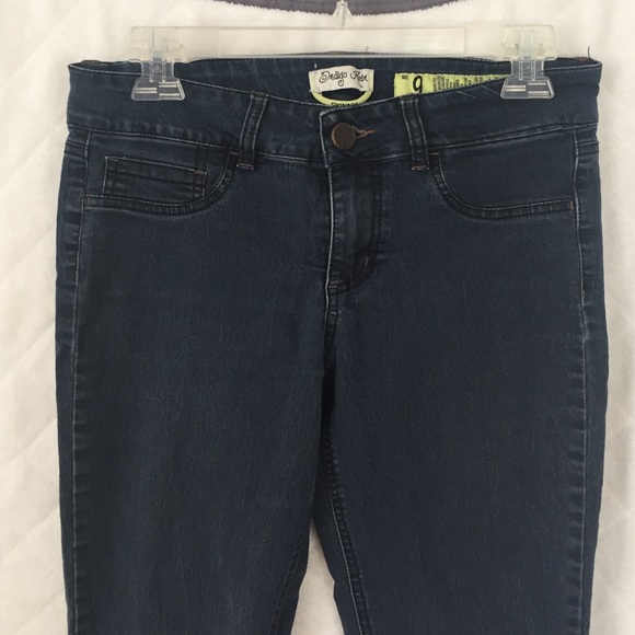 Dark wash denim skinny jeans