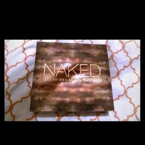 Urban Decay Naked On the Run Makeup Palette