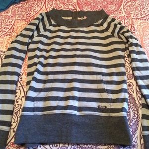 Roxy size medium pull over sweatshirt