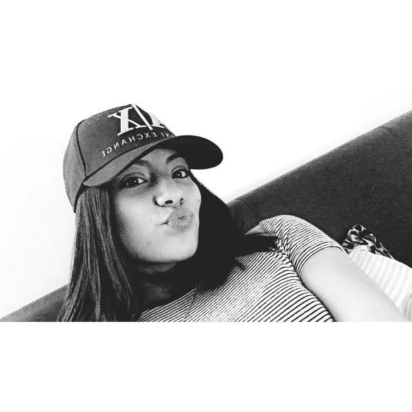 Meet your Posher, Yeimi - Picture 1 of 1