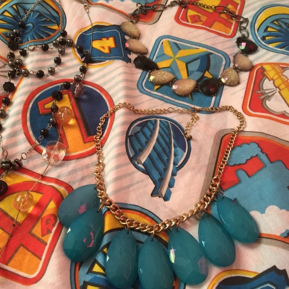 Jewelry bundle - Picture 4 of 4