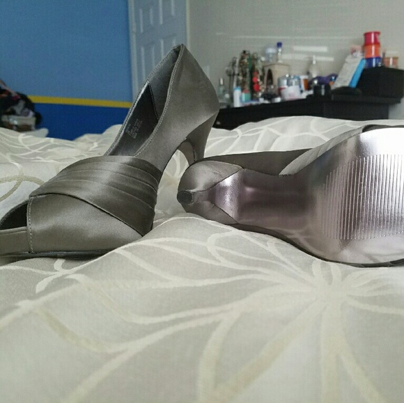 Steve Madden Shoes - NEW Steve Madden heels