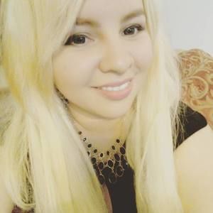 Meet your Posher, Liz