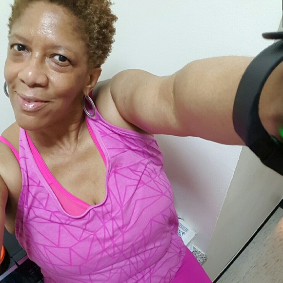 Meet your Posher, Pecolia - Picture 1 of 1