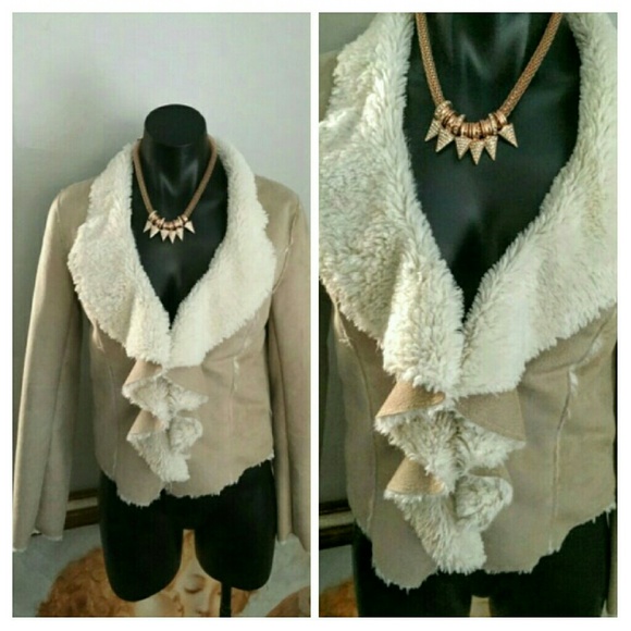 ~ Cute Wool/fur Jacket ~ - Picture 2 of 3