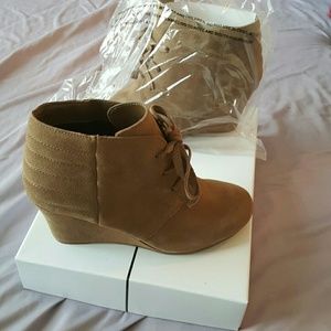 Dolce Vita wedge