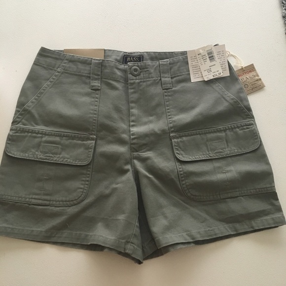 Bass Ladies Cargo Shorts size 6