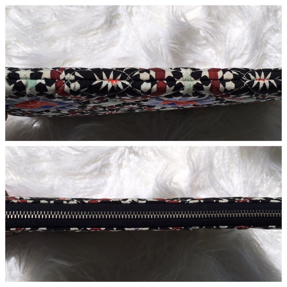 π CHANEL CLUTCH POUCH - Picture 7 of 8