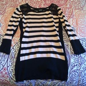 New sweater without tags (black & light pink)