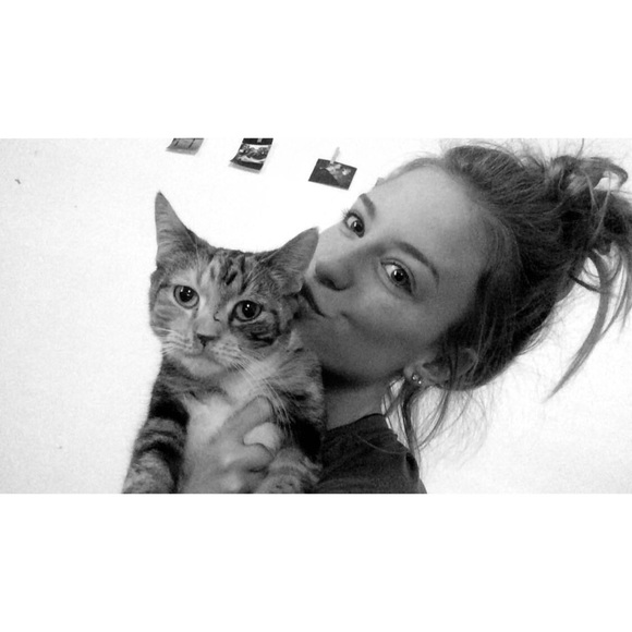 Meet your Posher, Xoe