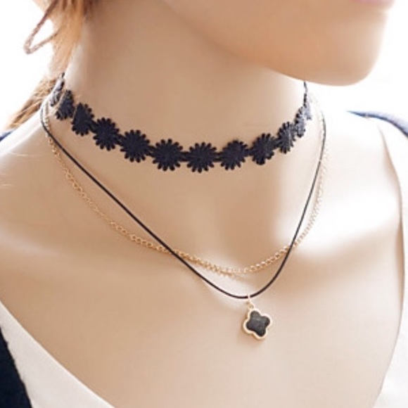 💗3 STRAND CHOKER NECKLACE WITH PENDANT💗 - Picture 2 of 2