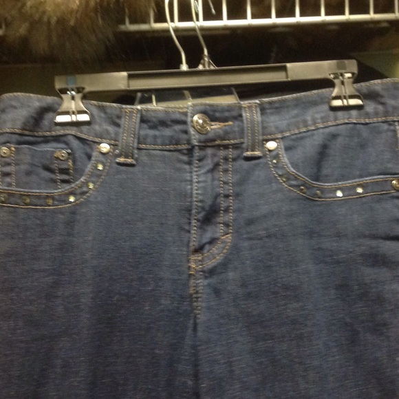 Jeans - Picture 2 of 2