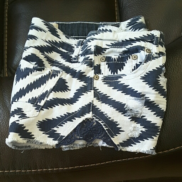 Rue 21 short shorts - Picture 3 of 3