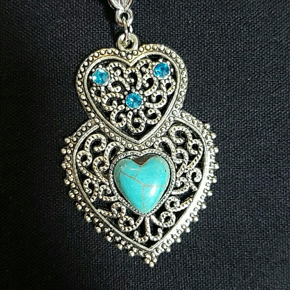 Nwot Heart Pendent Necklace