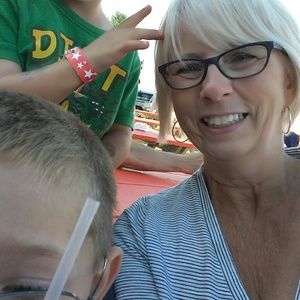 Meet your Posher, Suzanne