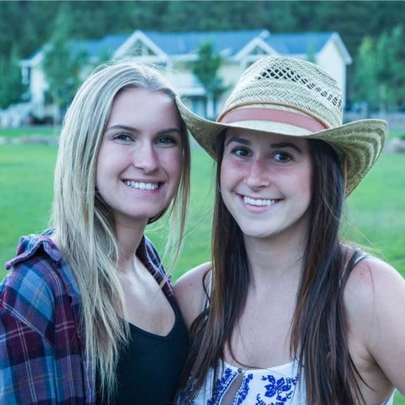 Meet your Posher, Sarah - Picture 1 of 1