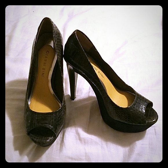 Gianni Bini Comfy Open Toe Pumps - Picture 1 of 4