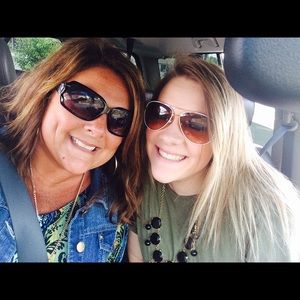 Meet your Posher, Cindy