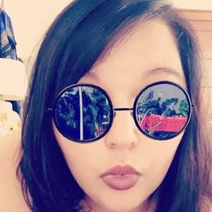 Meet your Posher, Alexandra