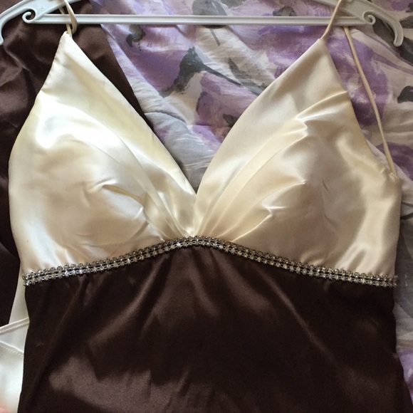 Long Brown/Cream Dress - Picture 2 of 4