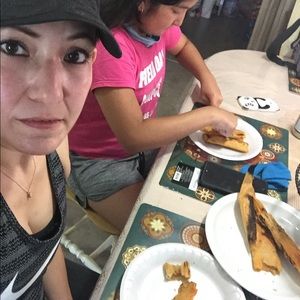 Meet your Posher, Laura