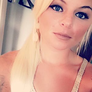 Meet your Posher, Elaina