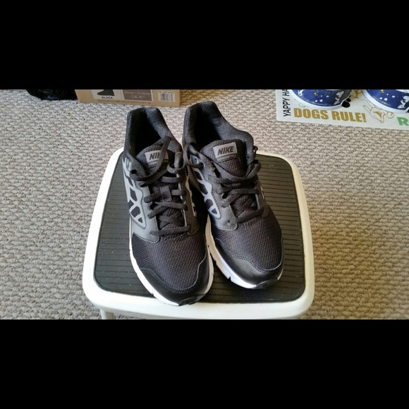 Black NIKE downshifter shoes