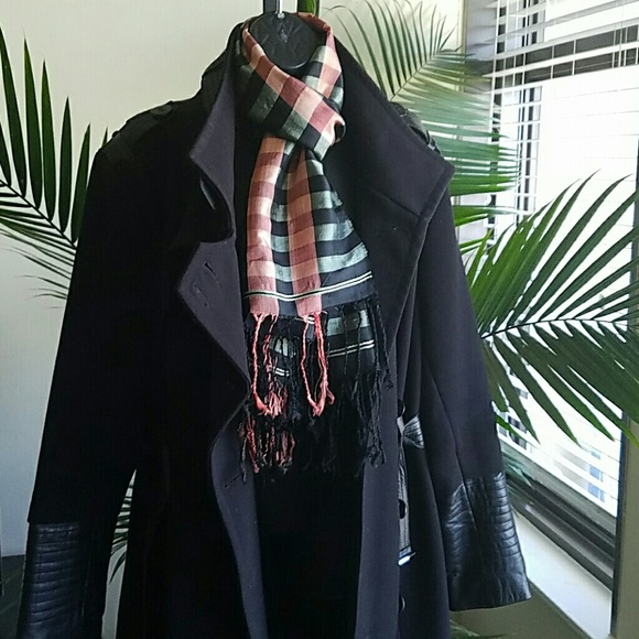 Scarf - Picture 2 of 4