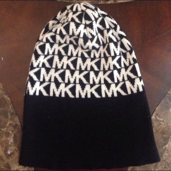 Michael Kors hat - Picture 3 of 3