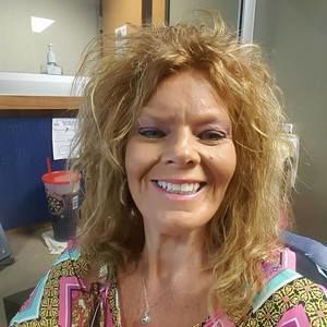 Meet your Posher, Pam