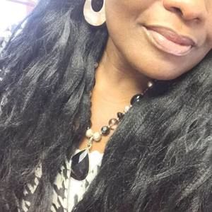 Meet your Posher, Paula