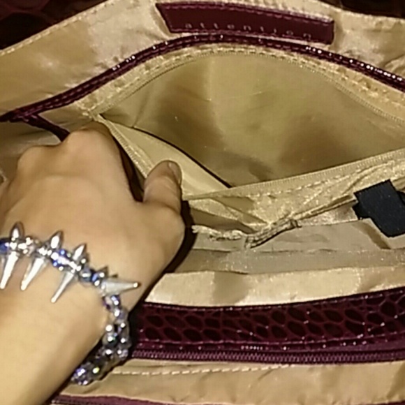 Traveling, on the go or laptop bag - Picture 3 of 4