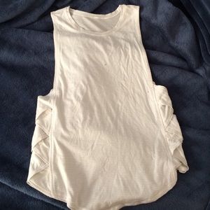 Lulu🍋 varsity muscle tank