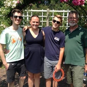 Meet your Posher, Laura