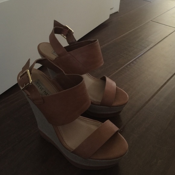 Brown Steve Madden wedges