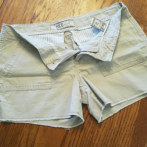 Sale! BKE shorts size 28