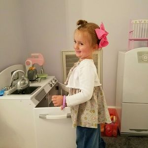 Meet your Posher, Crystal