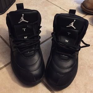 Toddlers retro Jordan 12 size 11c