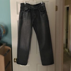 Relaxed cut jeans (faded by design)