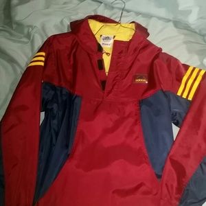 Light weight pullover jacket