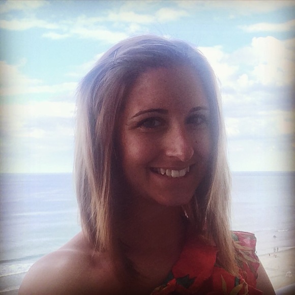 Meet your Posher, Hannah - Picture 1 of 1