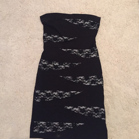Black lacy strapless homecoming dress