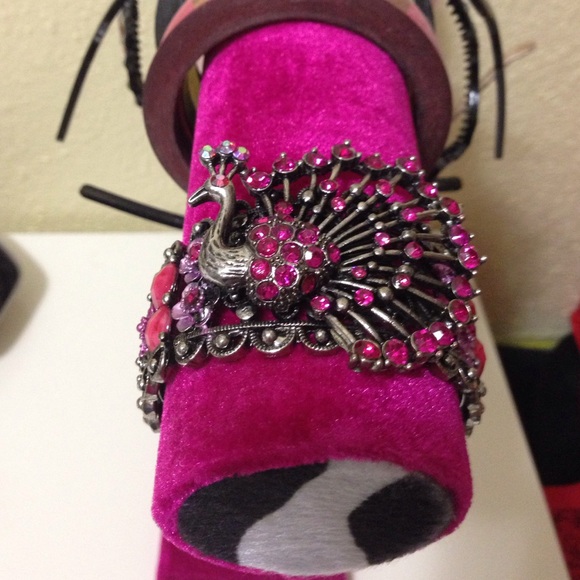 Ppeacock bracelet