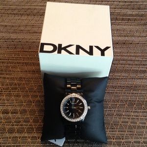 BLACK DKNY WATCH ⌚️