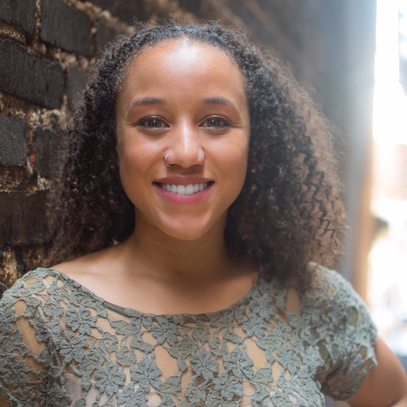 Meet your Posher, Dominica