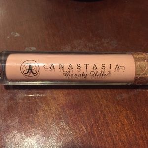 Anastasia Beverly Hills- Milk Shake