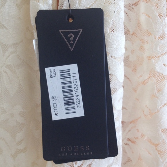 Guess brand lace dress - Picture 3 of 4