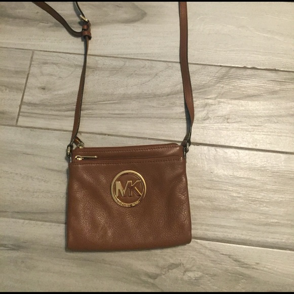 Michael Kors Handbags - Michael Kors brown leather bag